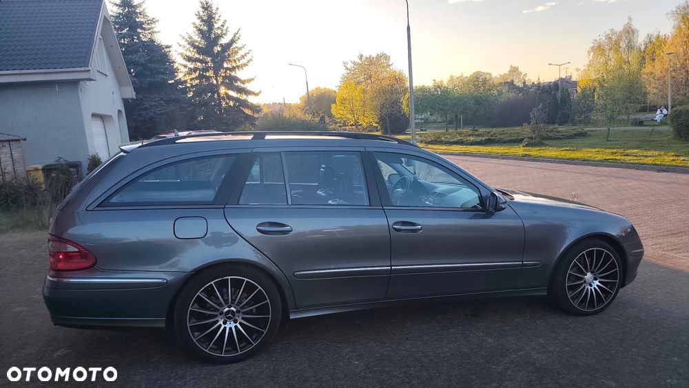 Mercedes-Benz Klasa E 320 CDI 7G-TRONIC Avantgarde BusinessEDITION - 26