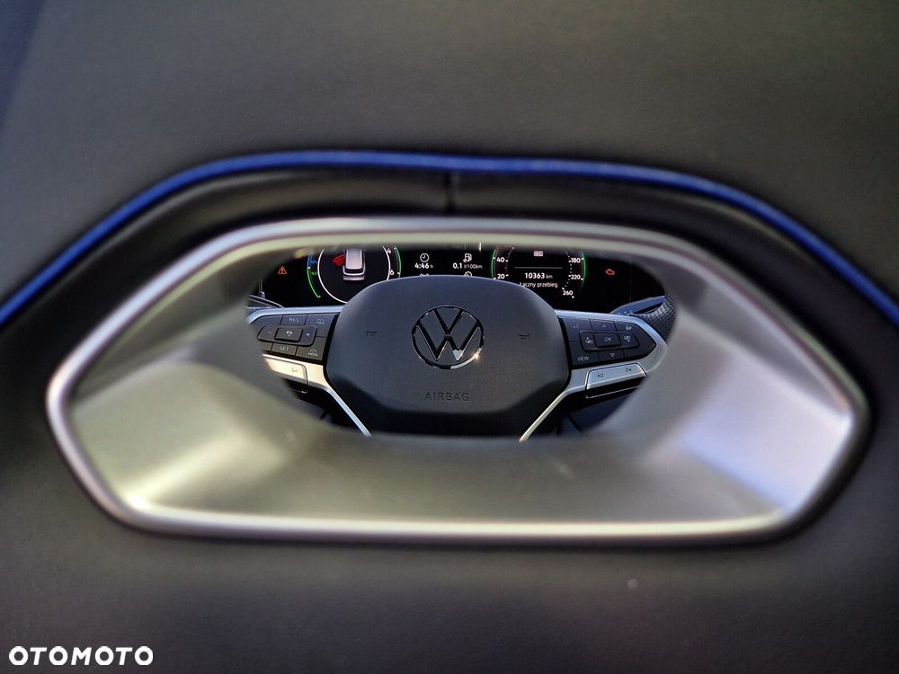 Volkswagen Tiguan - 25