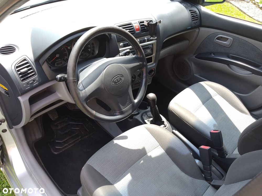 Kia Picanto - 10