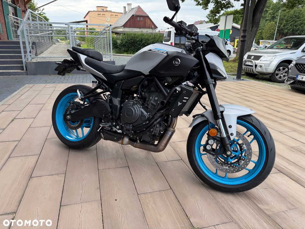 Yamaha MT - 8