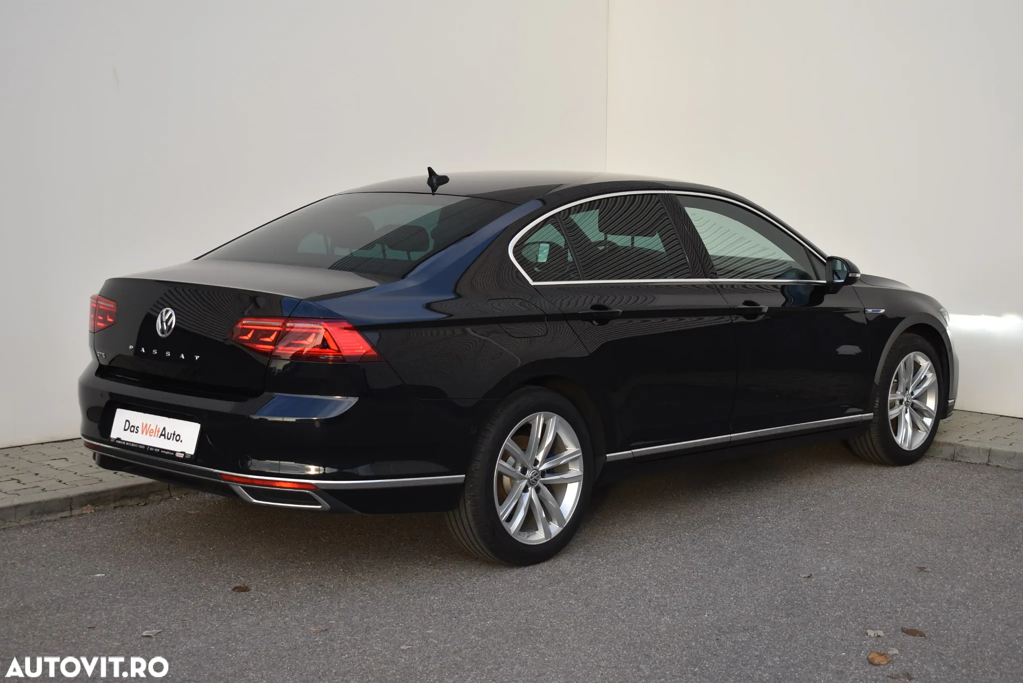Volkswagen Passat - 5
