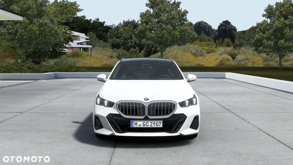 BMW Seria 5 540d xDrive Touring - 4