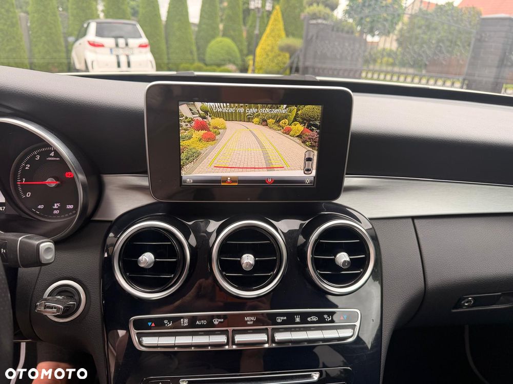 Mercedes-Benz Klasa C 200 9G-TRONIC Exclusive - 28