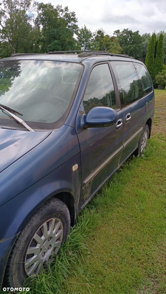 Kia Carnival 2.9 CRDi (klm) - 3