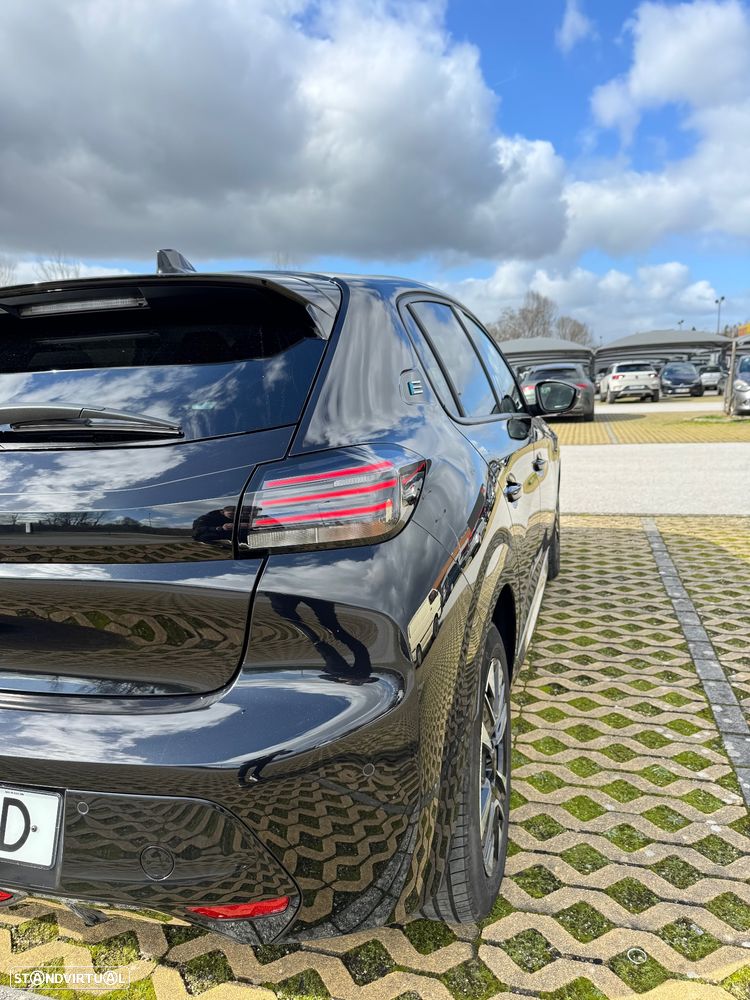 Peugeot e-208 Allure - 10