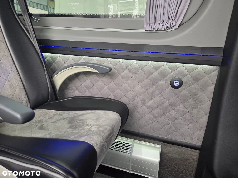 Mercedes-Benz Sprinter 319 CDI 907.235 - 25