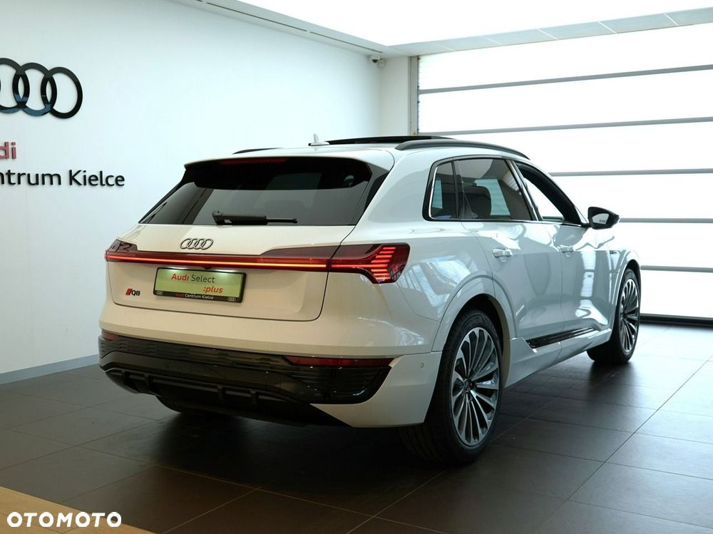 Audi Q8 - 5