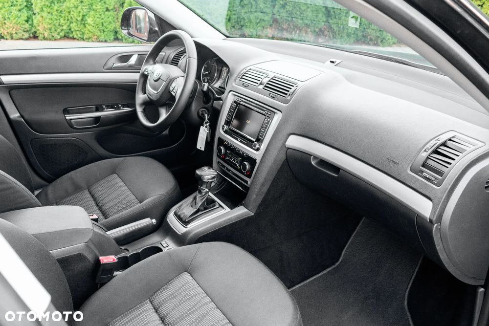 Skoda Octavia 1.4 TSI Elegance DSG - 27