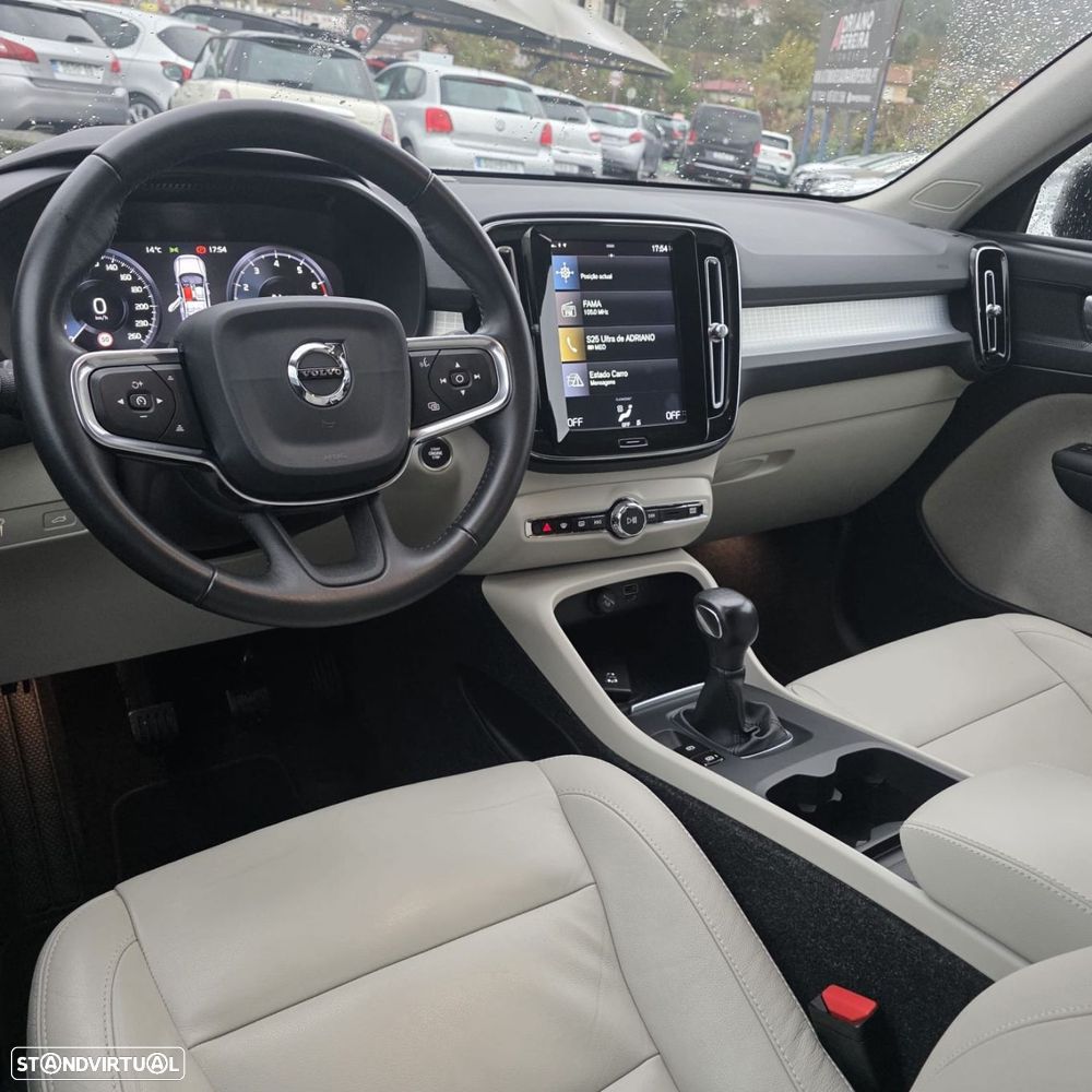 Volvo XC 40 1.5 T3 Momentum Tech Edition - 33