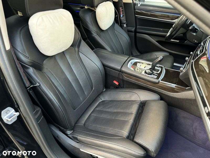 BMW Seria 7 - 16