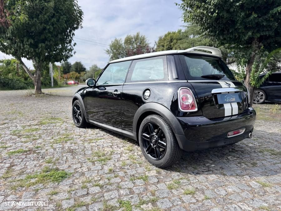 MINI 3 Portas One D - 2