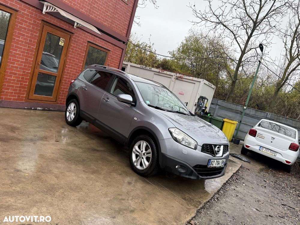 Nissan Qashqai+2 - 3