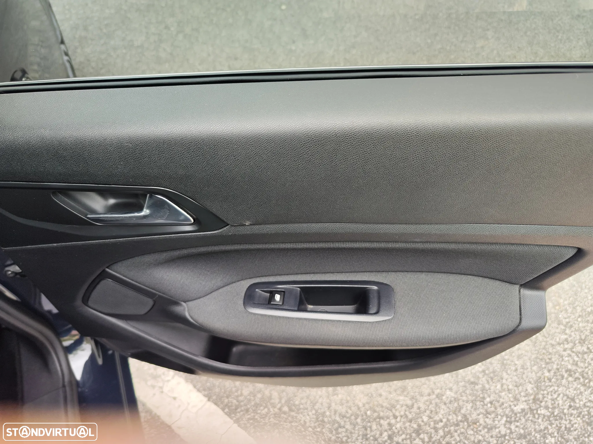 Peugeot 308 SW 1.2 PureTech Allure Full LED EAT8 - 18
