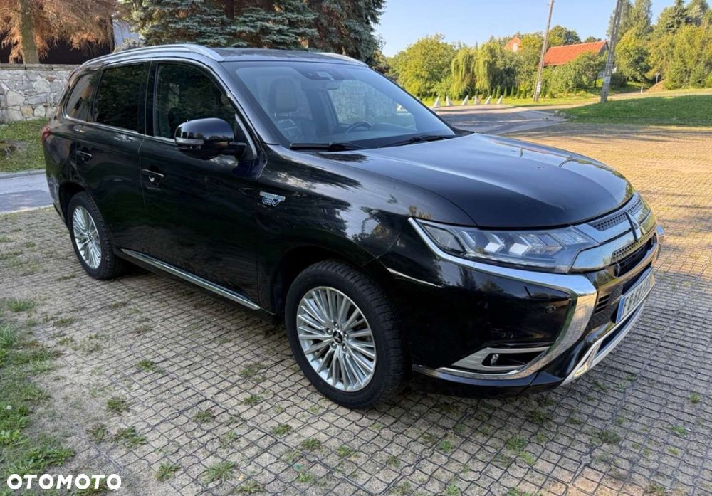 Mitsubishi Outlander - 6