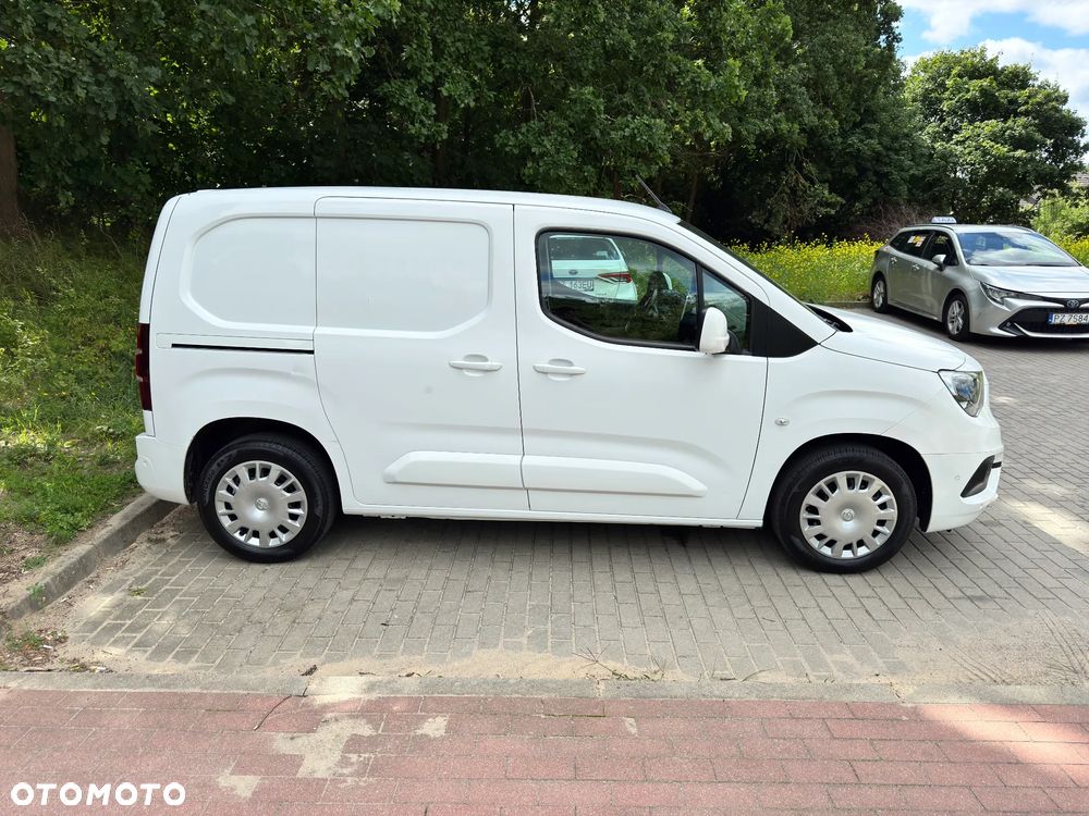 Opel COMBO L1 Automat - 7