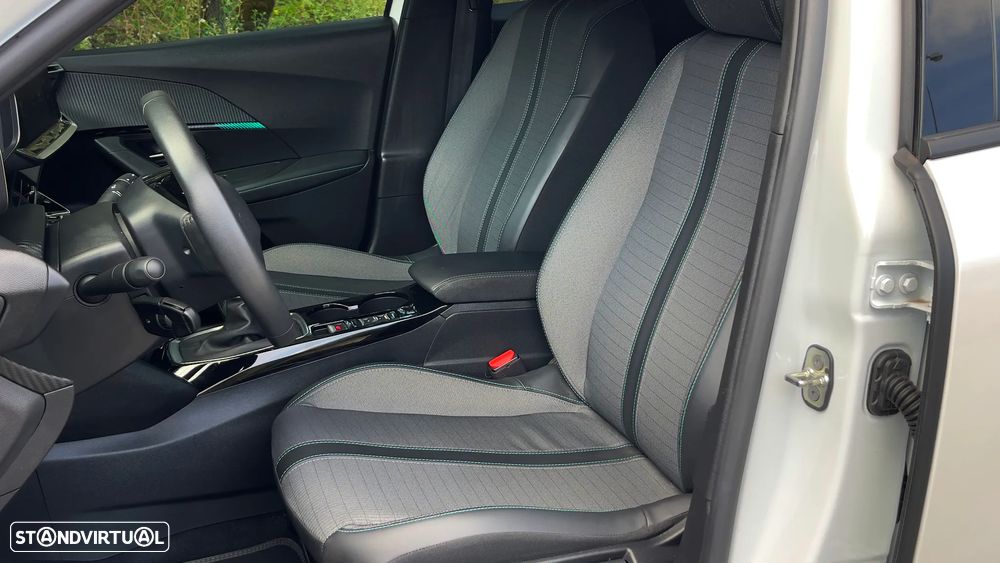 Peugeot 2008 PureTech 100 Stop&Start Allure Pack - 31