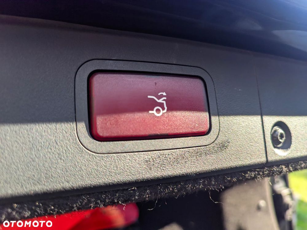 Mercedes-Benz Klasa E 300 BLUETEC Avantgarde - 36