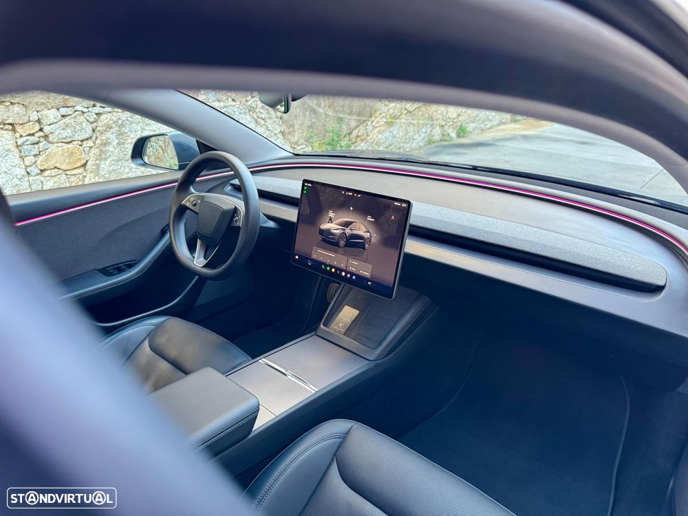 Tesla Model 3 Tração Traseira Premium - 26