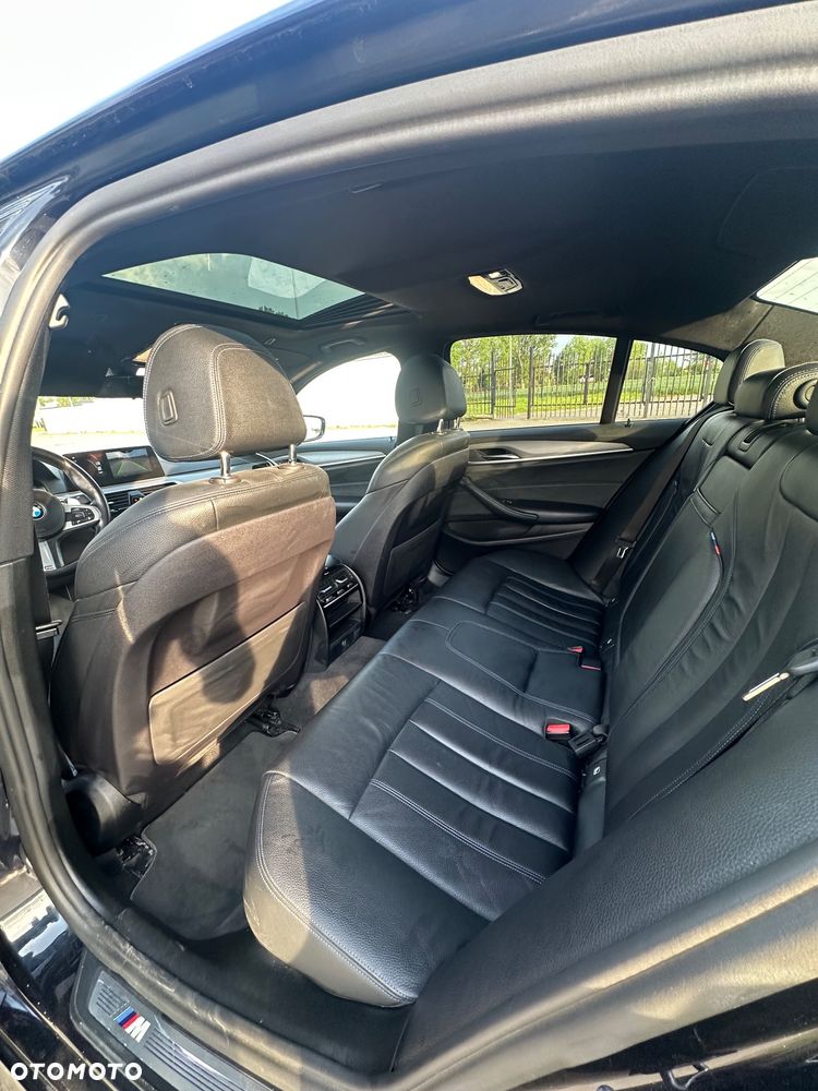 BMW Seria 5 520d xDrive M Sport sport - 12