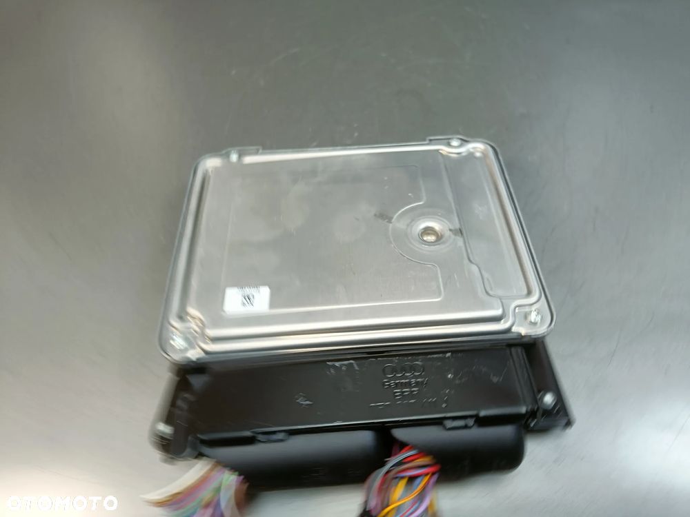 Sterownik silnika 2.0 TDI Audi Q5 8R ECU 03L906018DN - 3