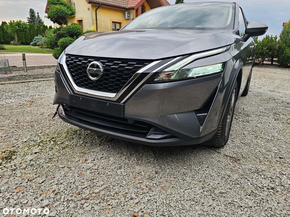 Nissan Qashqai 1.3 DIG-T AKARI - 2
