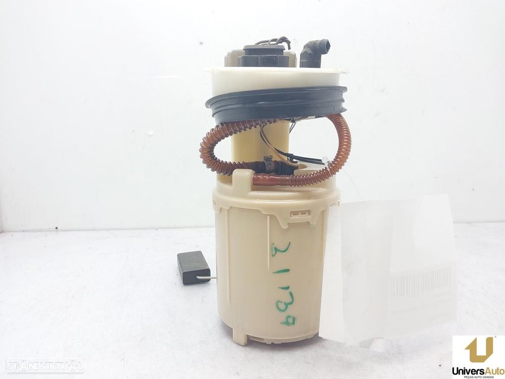 SENSOR DE COMBUSTÍVEL VOLKSWAGEN GOLF IV 2001 -1J0919087J - 2