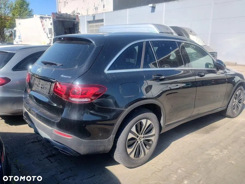 Mercedes-Benz GLC 200 d 4-Matic - 3