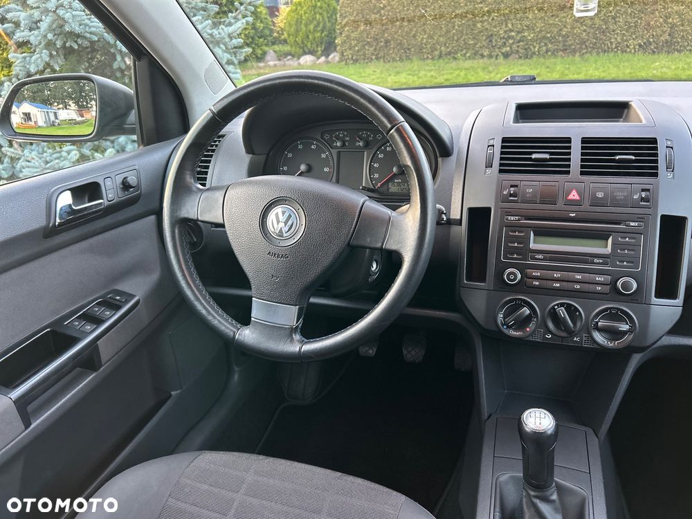 Volkswagen Polo 1.4 Tour - 11