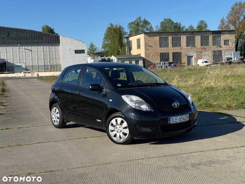 Toyota Yaris 1.33 VVT-i Sol - 1