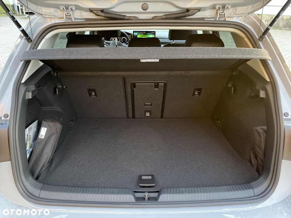 Volkswagen Golf - 12