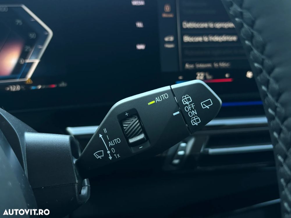 BMW X1 sDrive20i AT MHEV - 15