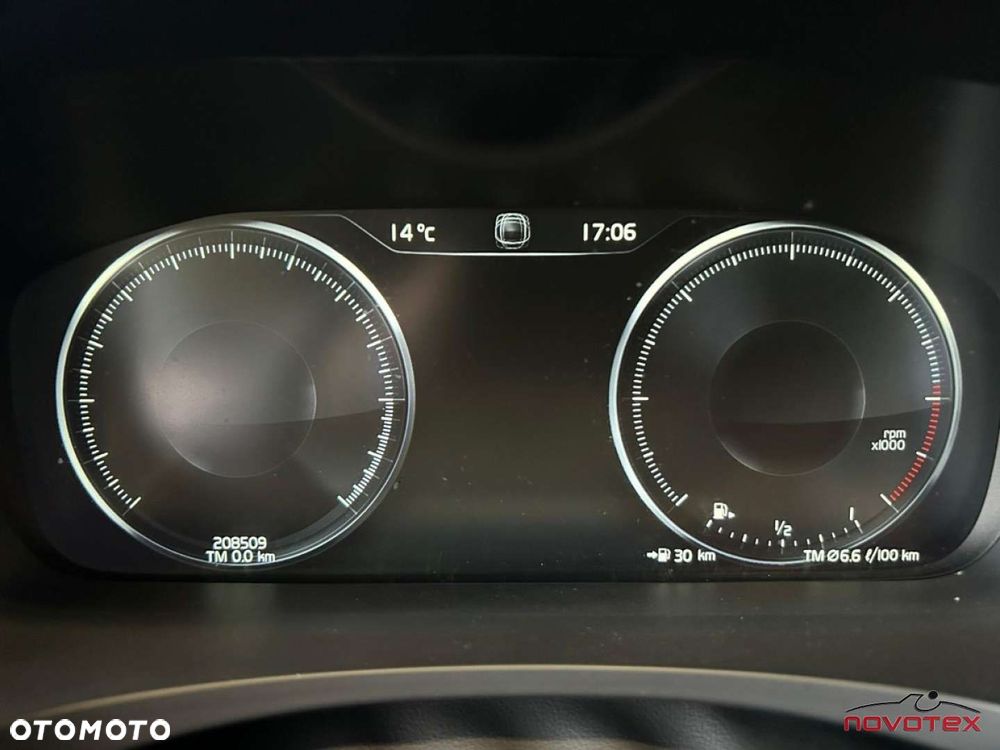 Volvo V90 Cross Country D4 AWD Geartronic Pro - 8