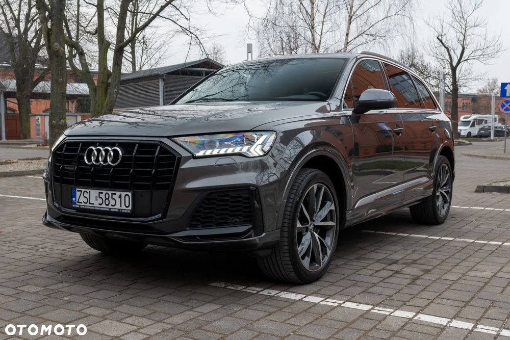 Audi Q7 - 1