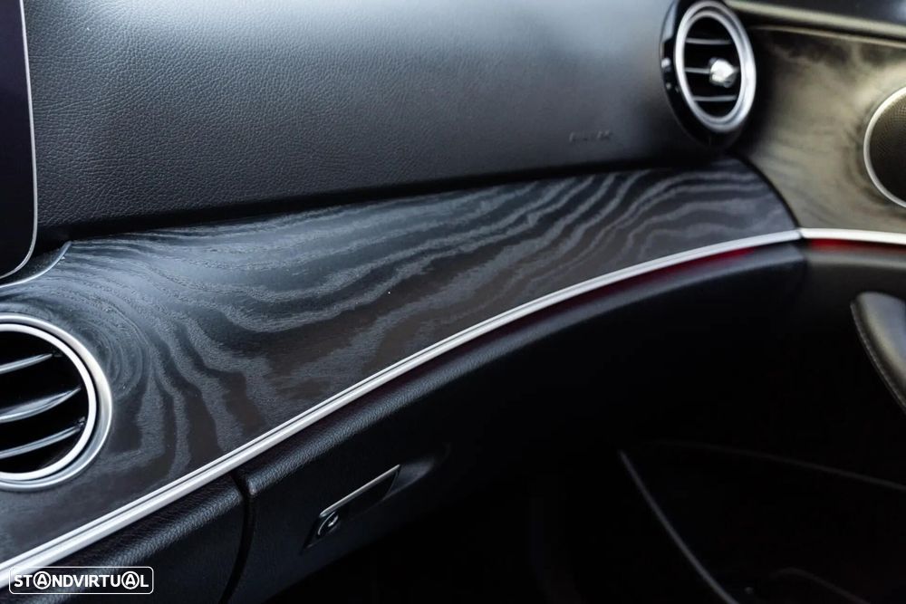 Mercedes-Benz E 220 d Avantgarde - 28