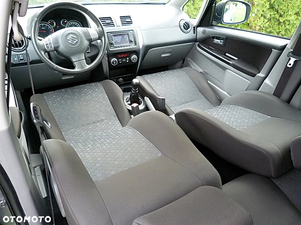 Suzuki SX4 1.6 VVT 4x4 Style - 13