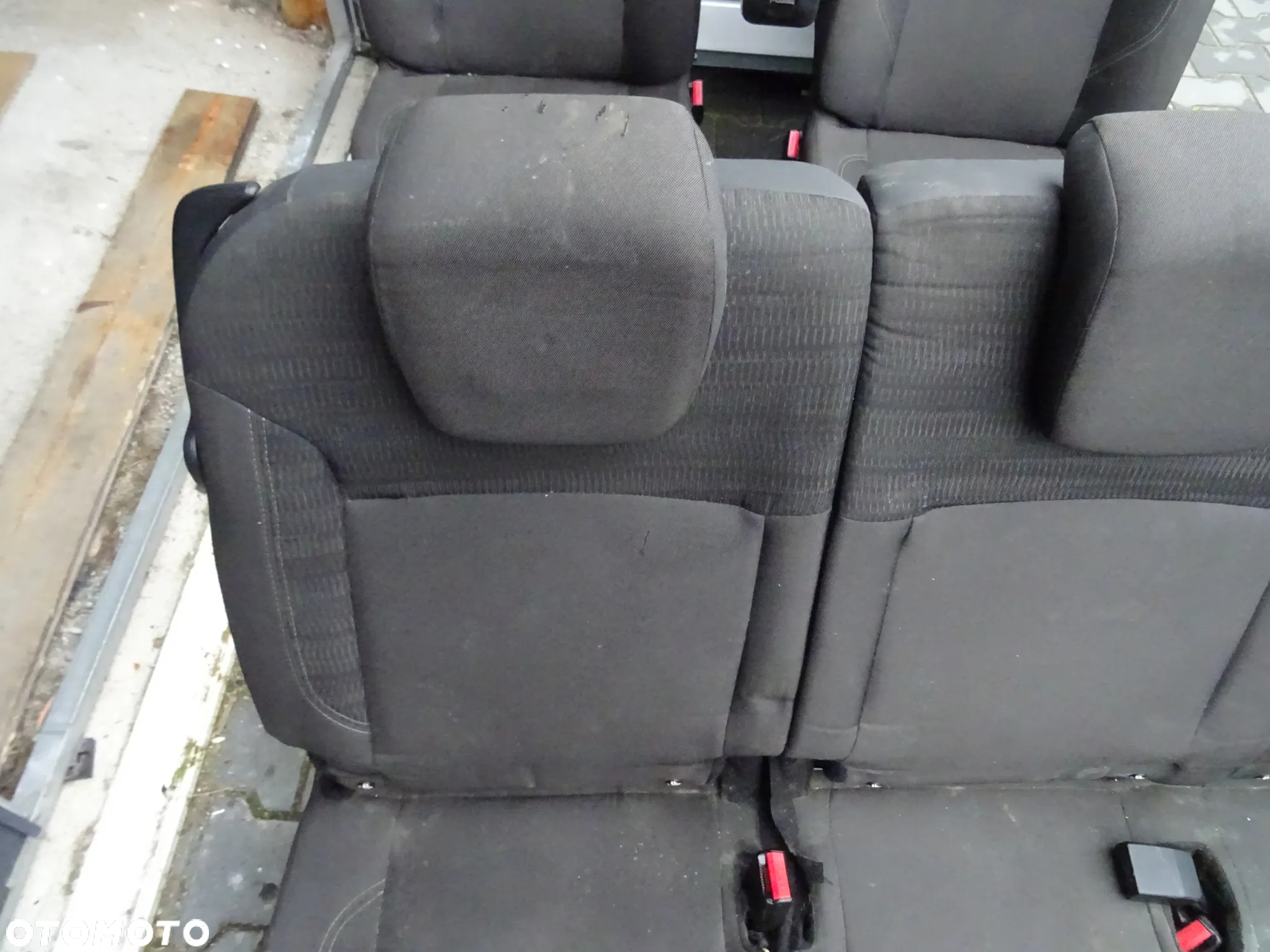 DACIA DOKKER LODGY KANAPA TYLNA 3 OSOB  CZESCI ROZNE WARTO PYTAC - 5