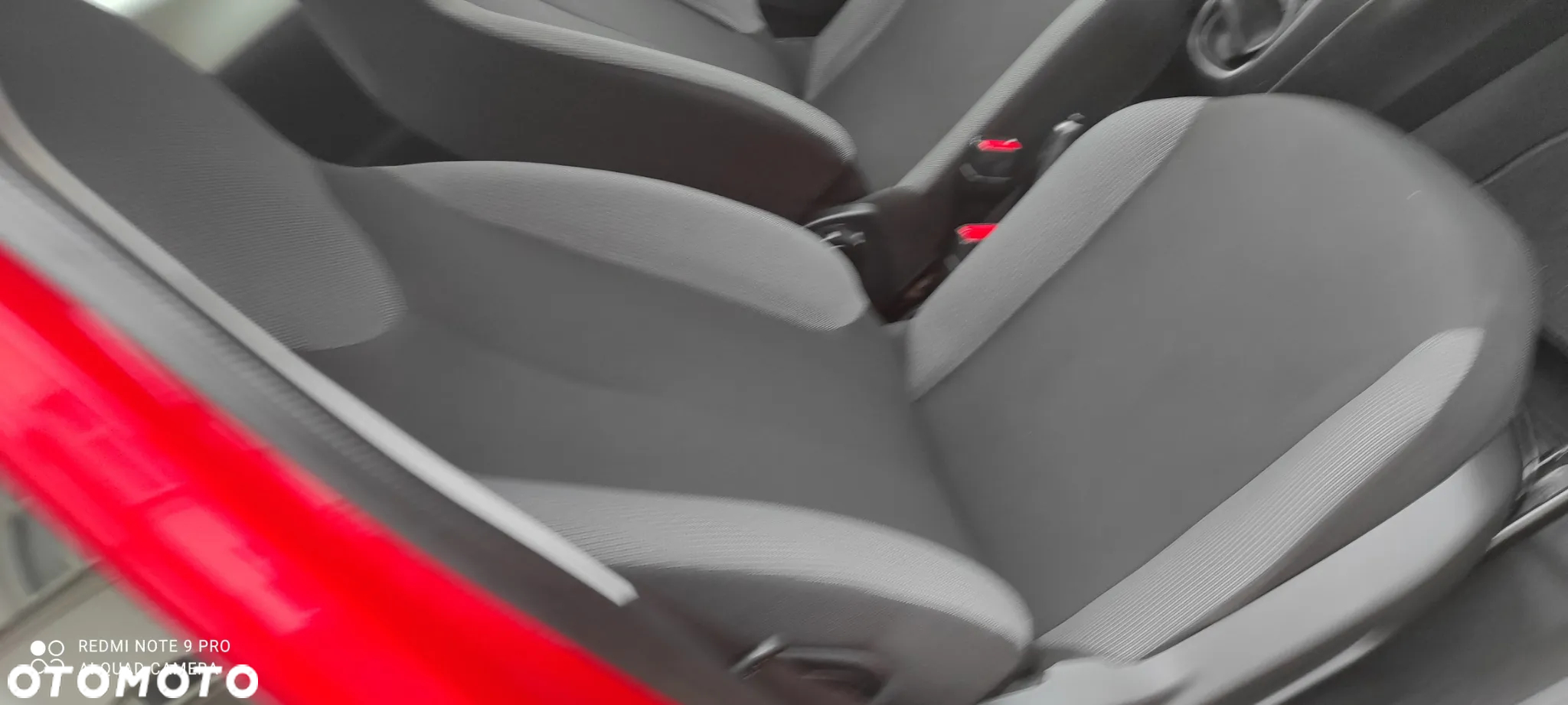Toyota Aygo x-clusiv - 29
