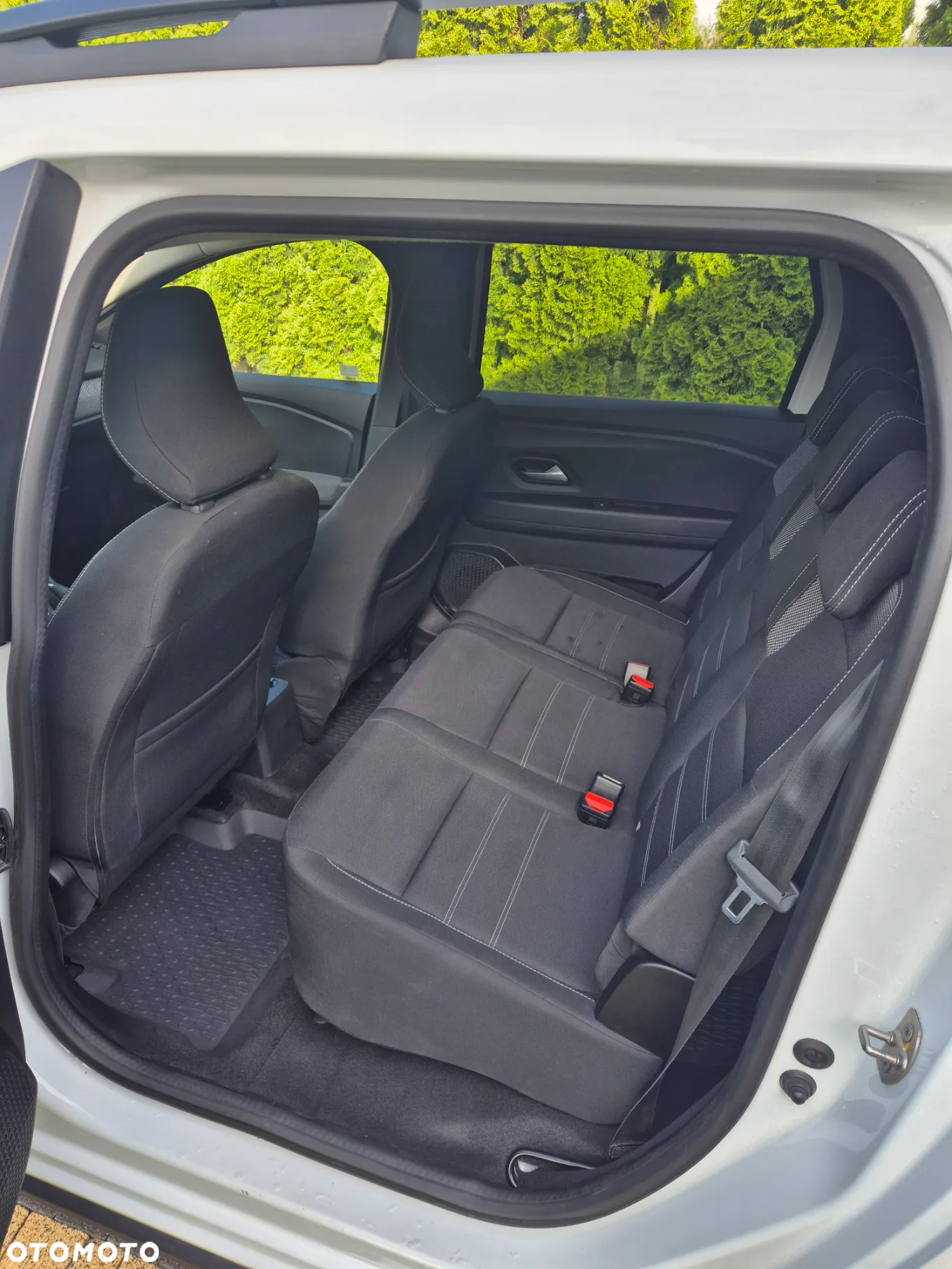Dacia Jogger 1.0 TCe Comfort 7os - 10