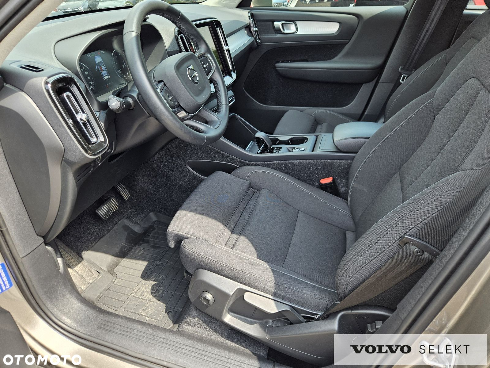 Volvo XC 40 - 12