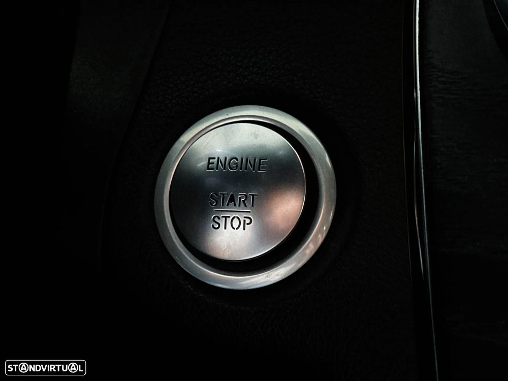 Mercedes-Benz C 350 e T 7G-TRONIC AMG Line - 43