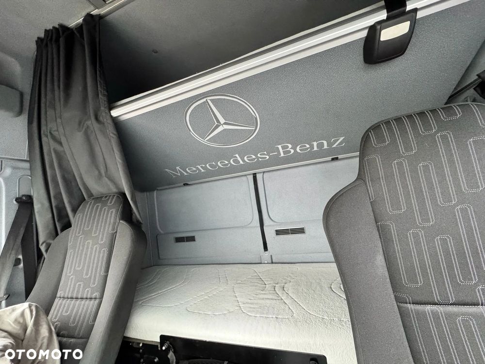 Mercedes-Benz ATEGO - 5