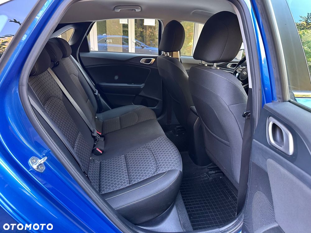 Kia Ceed - 17
