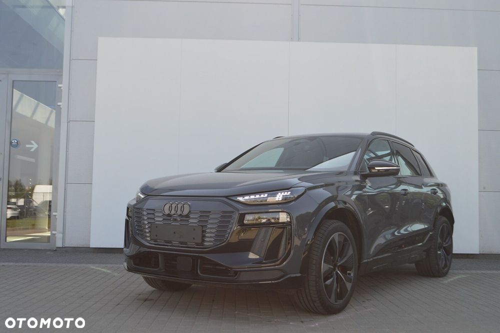Audi Q6 e-tron - 6