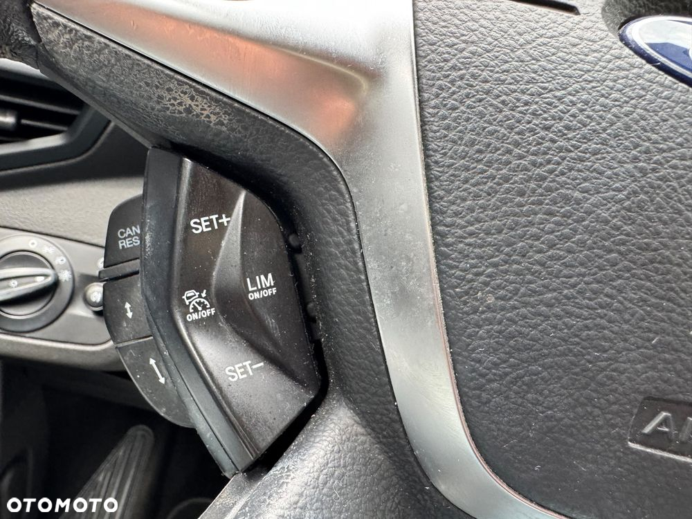 Ford Kuga 2.0 TDCi 4x4 Individual - 25