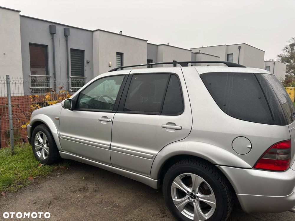 Mercedes-Benz ML 55 AMG - 9