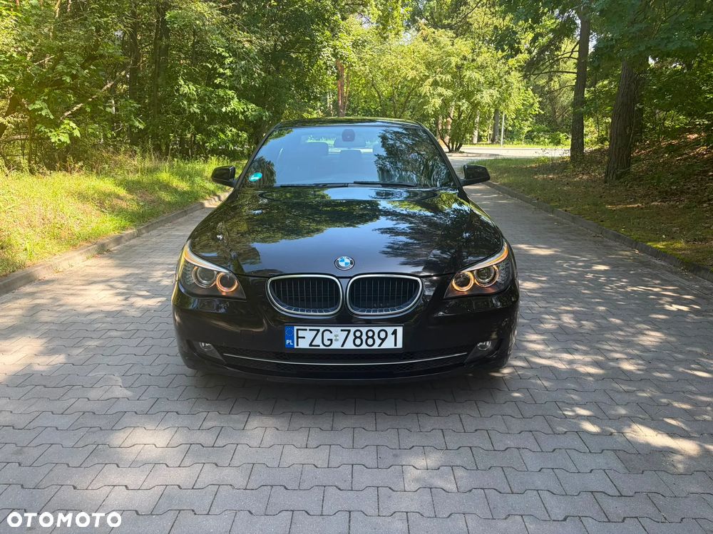 BMW Seria 5 520d Edition Exclusive - 2