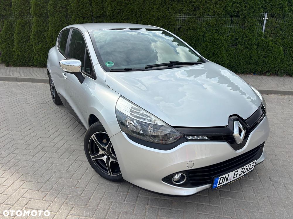 Renault Clio TCe 90 Paris - 9