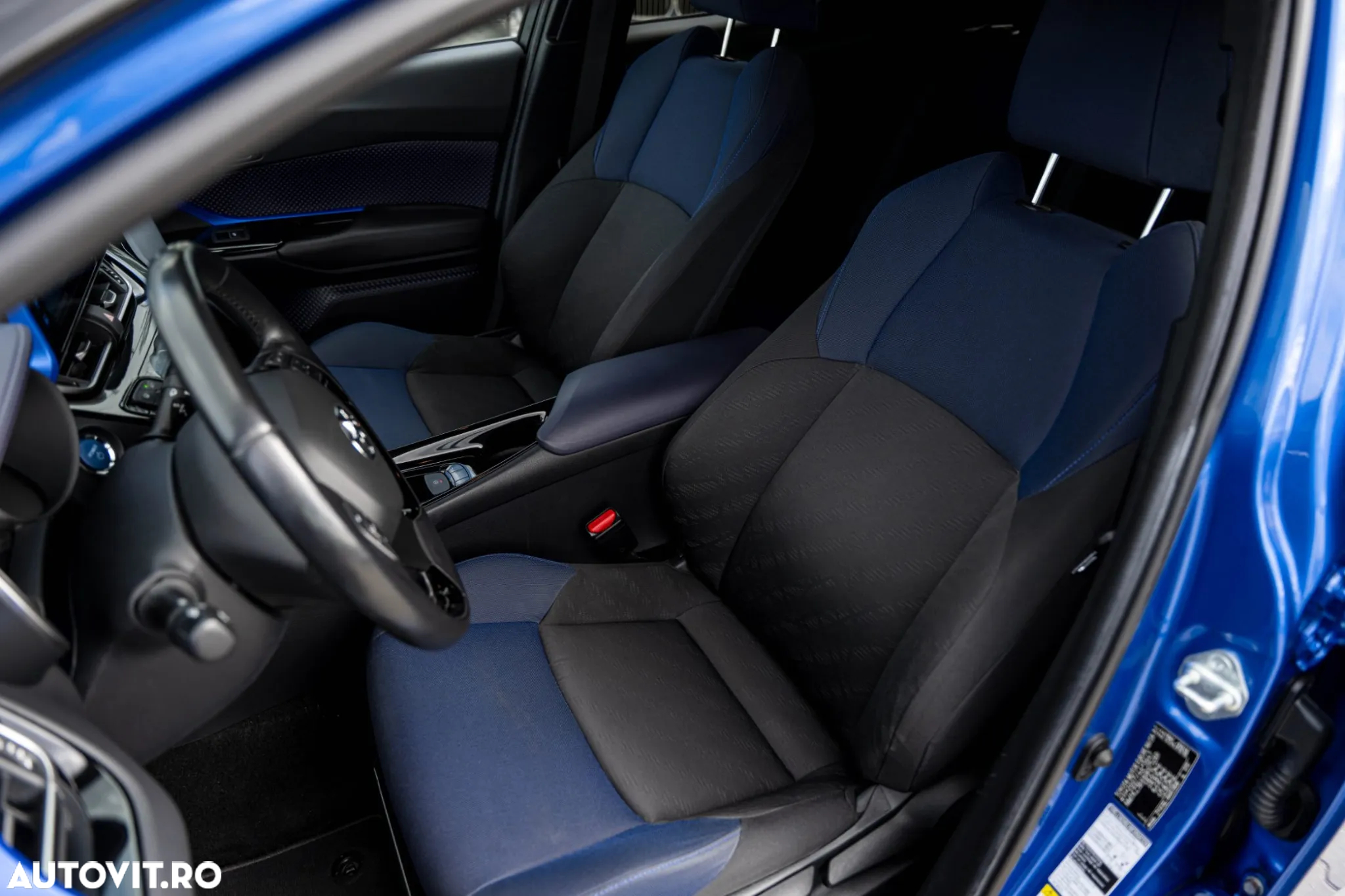 Toyota C-HR 1.8 HSD 122 CP 4x2 CVT Style - 13