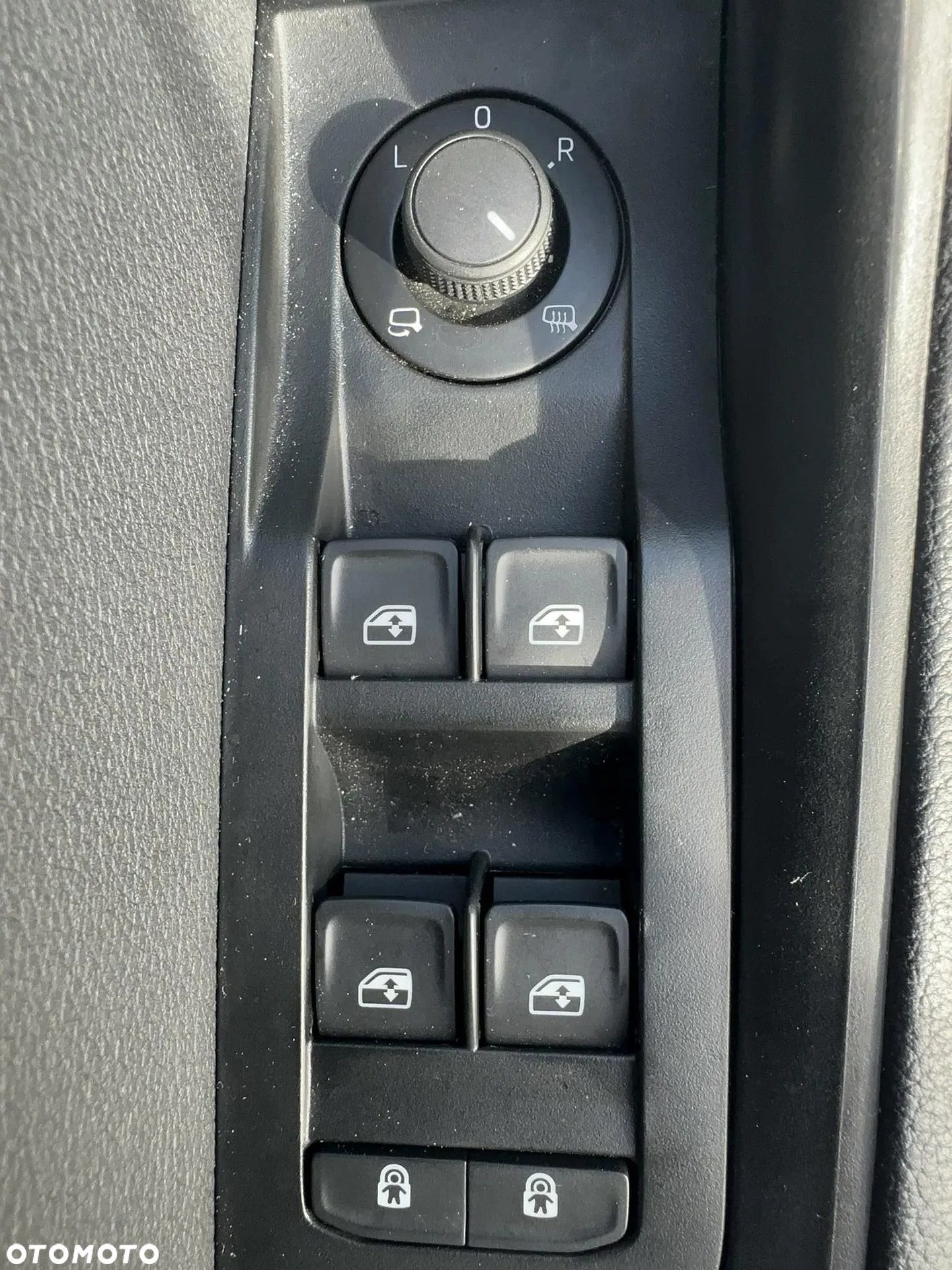 Skoda Superb 2.0 TSI Style DSG - 28