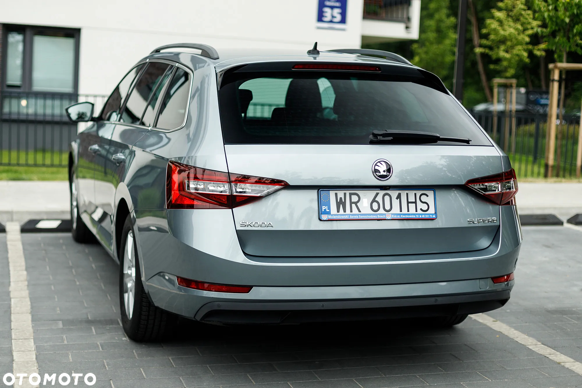 Skoda Superb 2.0 TDI Sportline - 10